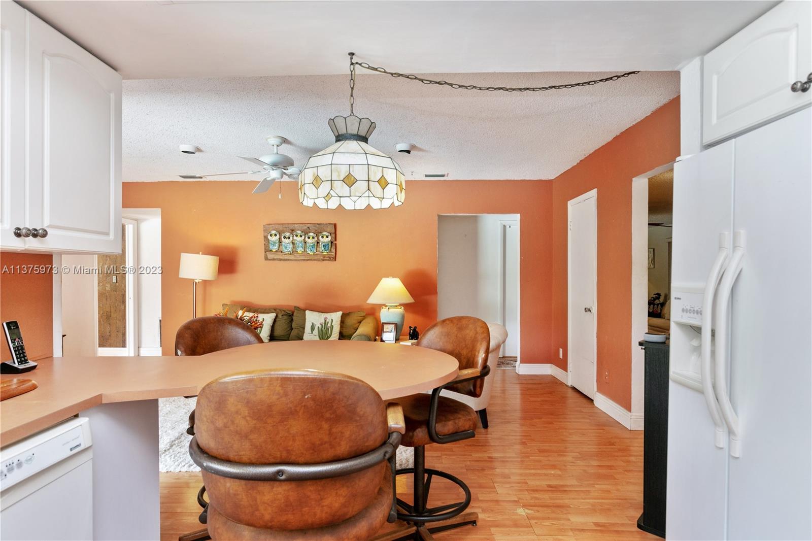 Kitchen/family room.