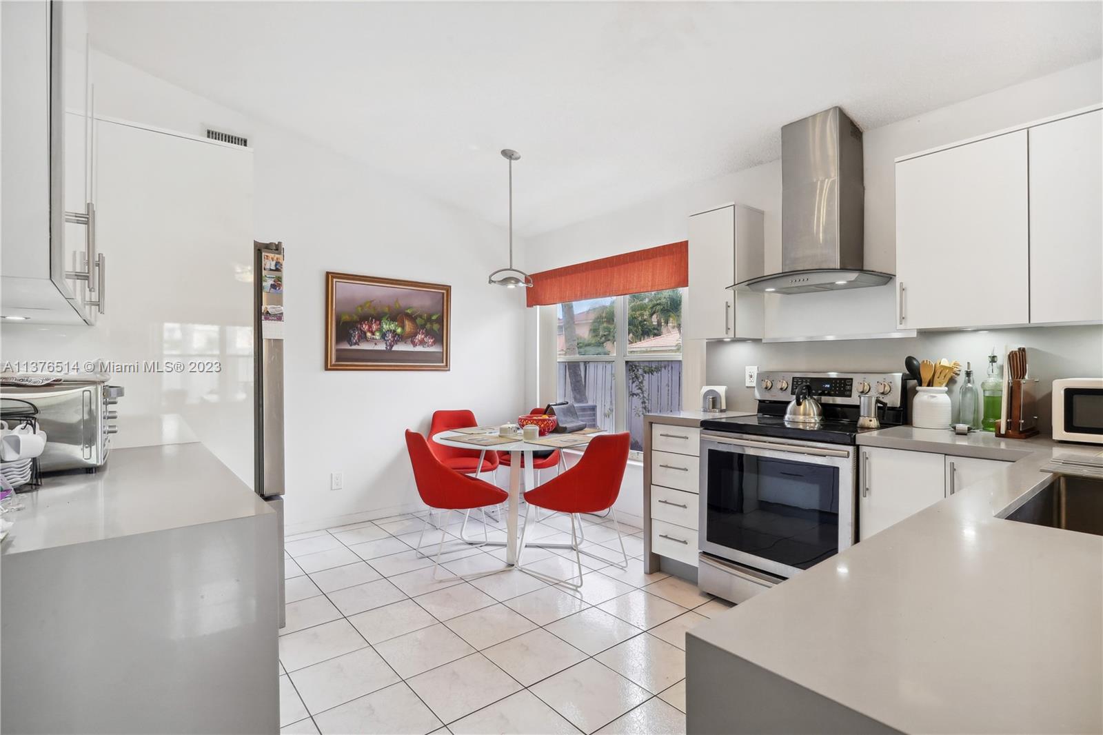 Listing Photo 18