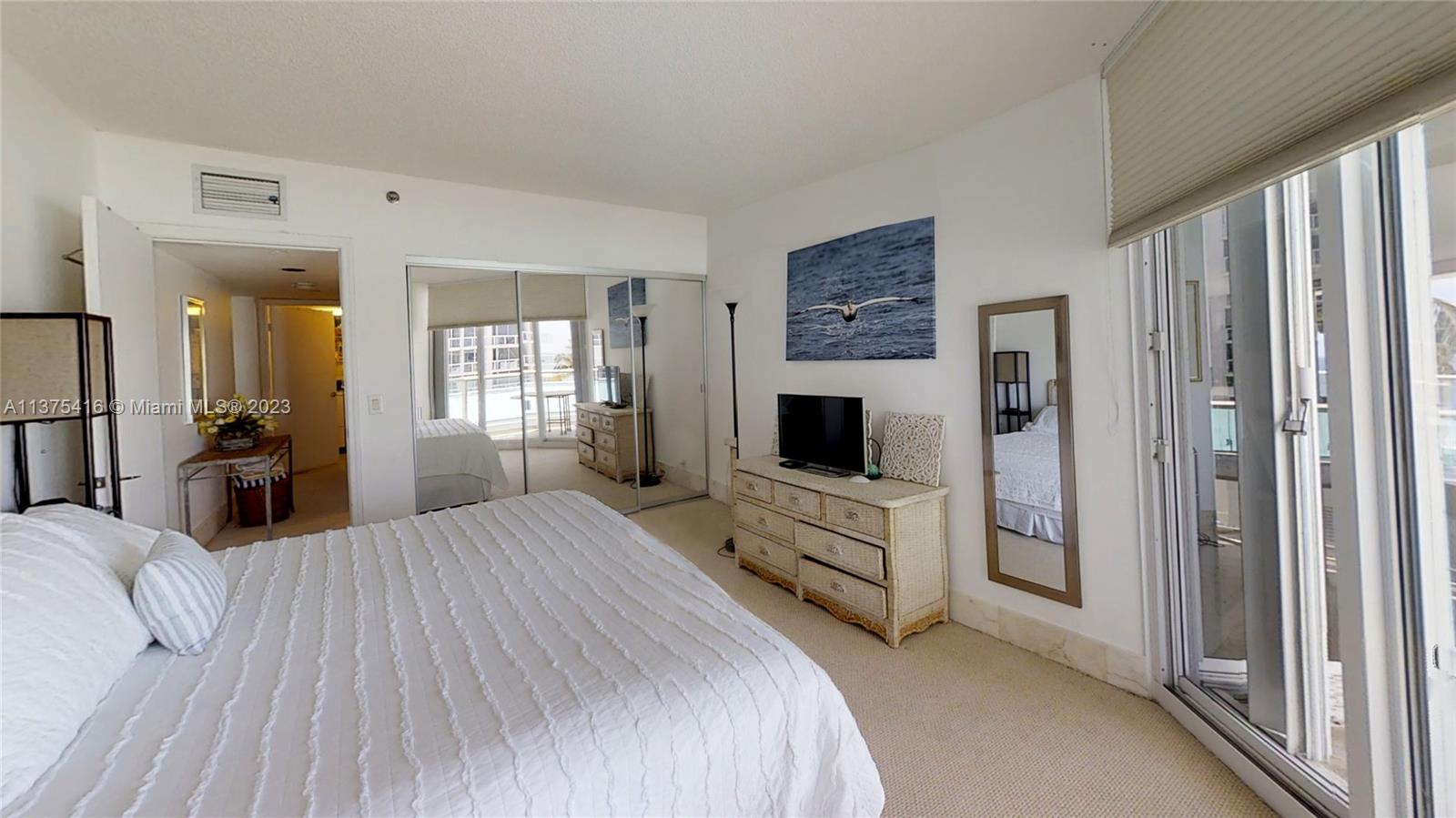 Listing Photo 14