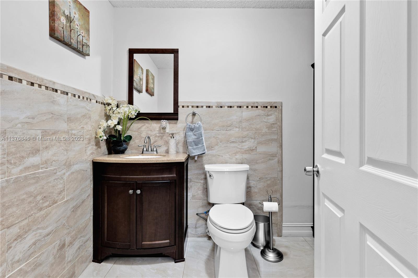 Guest bathroom