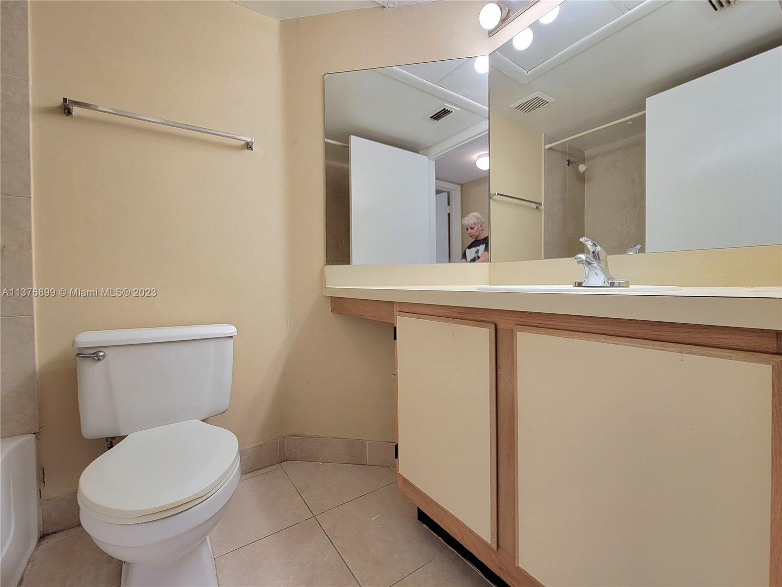 2nd Bathroom