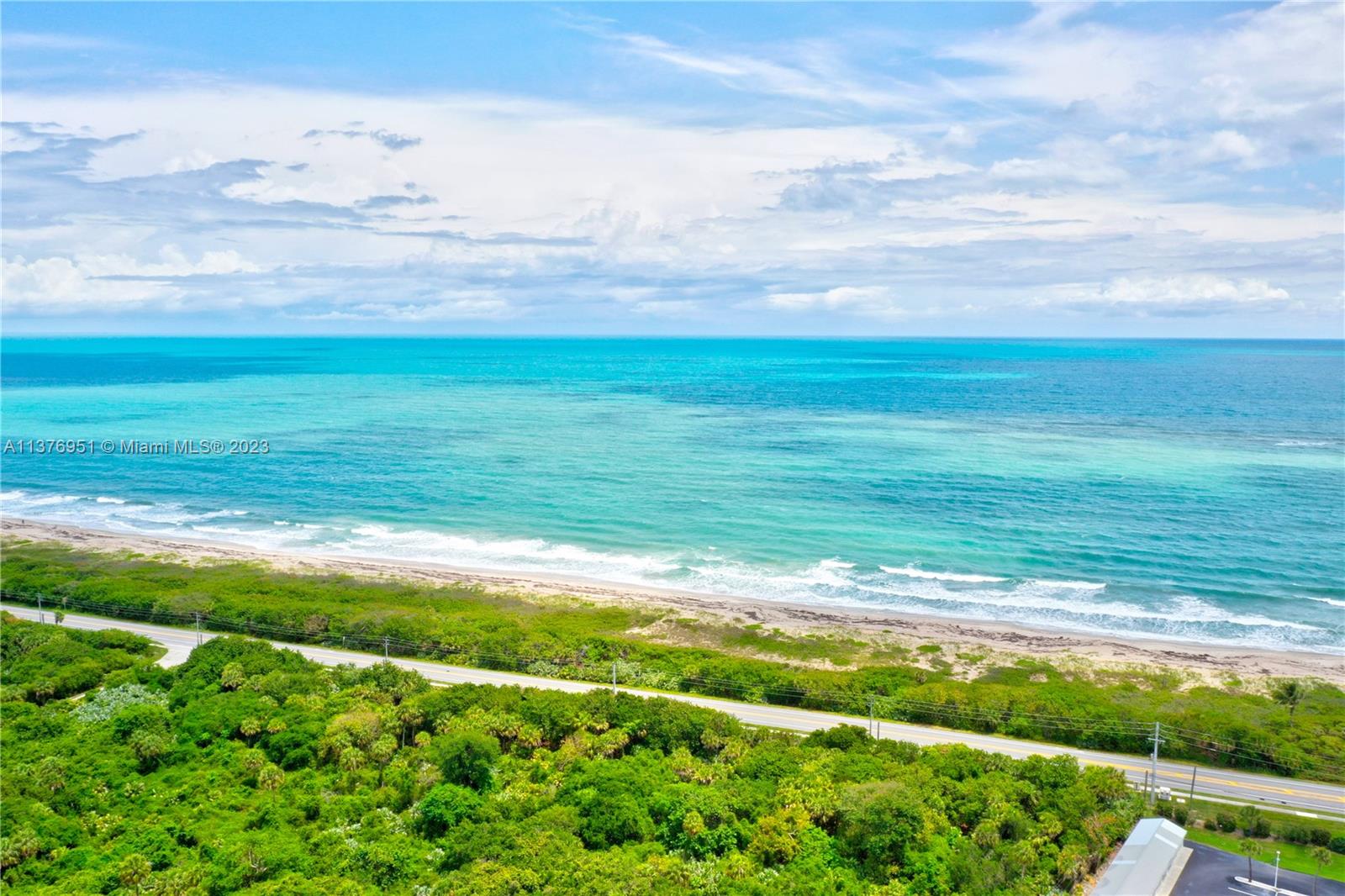 PRIVATE DEEDED BEACH
