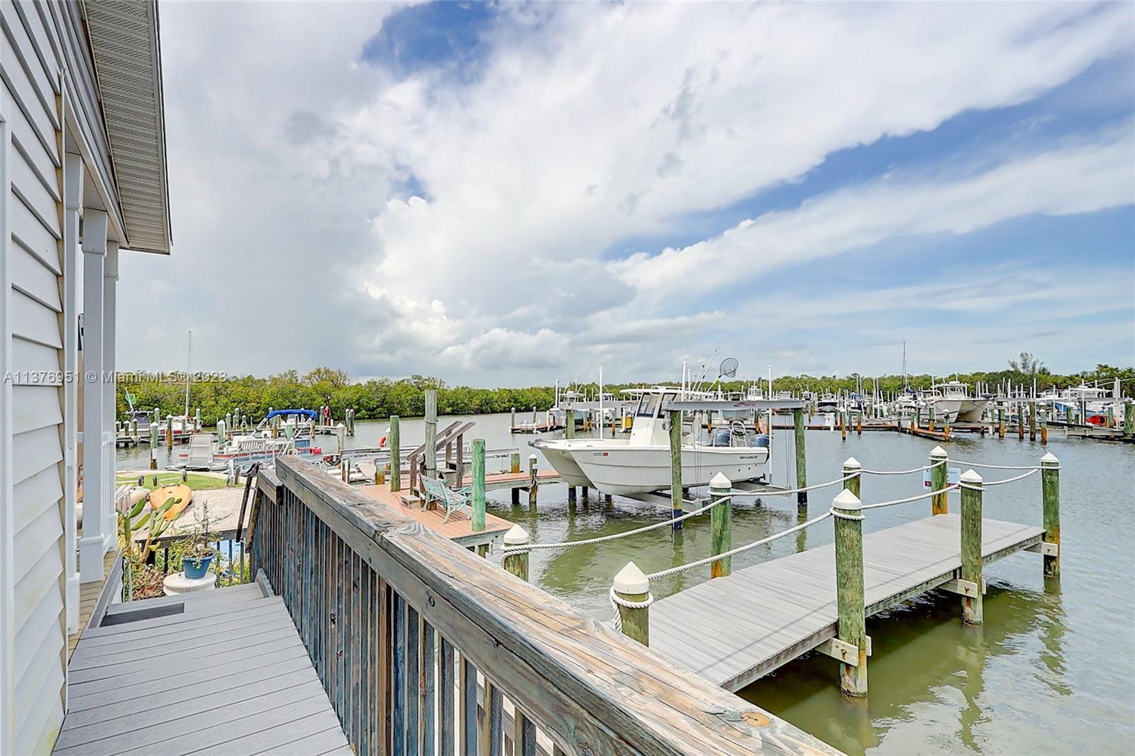 PRIVATE DOCK FOR 2-26 FOOT BOATS