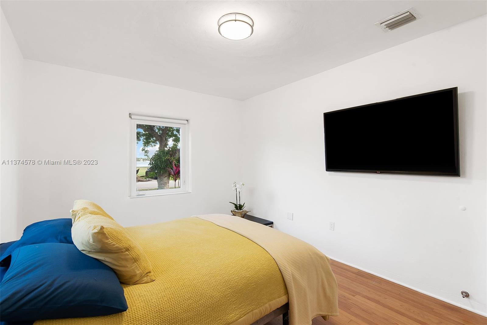 Listing Photo 15