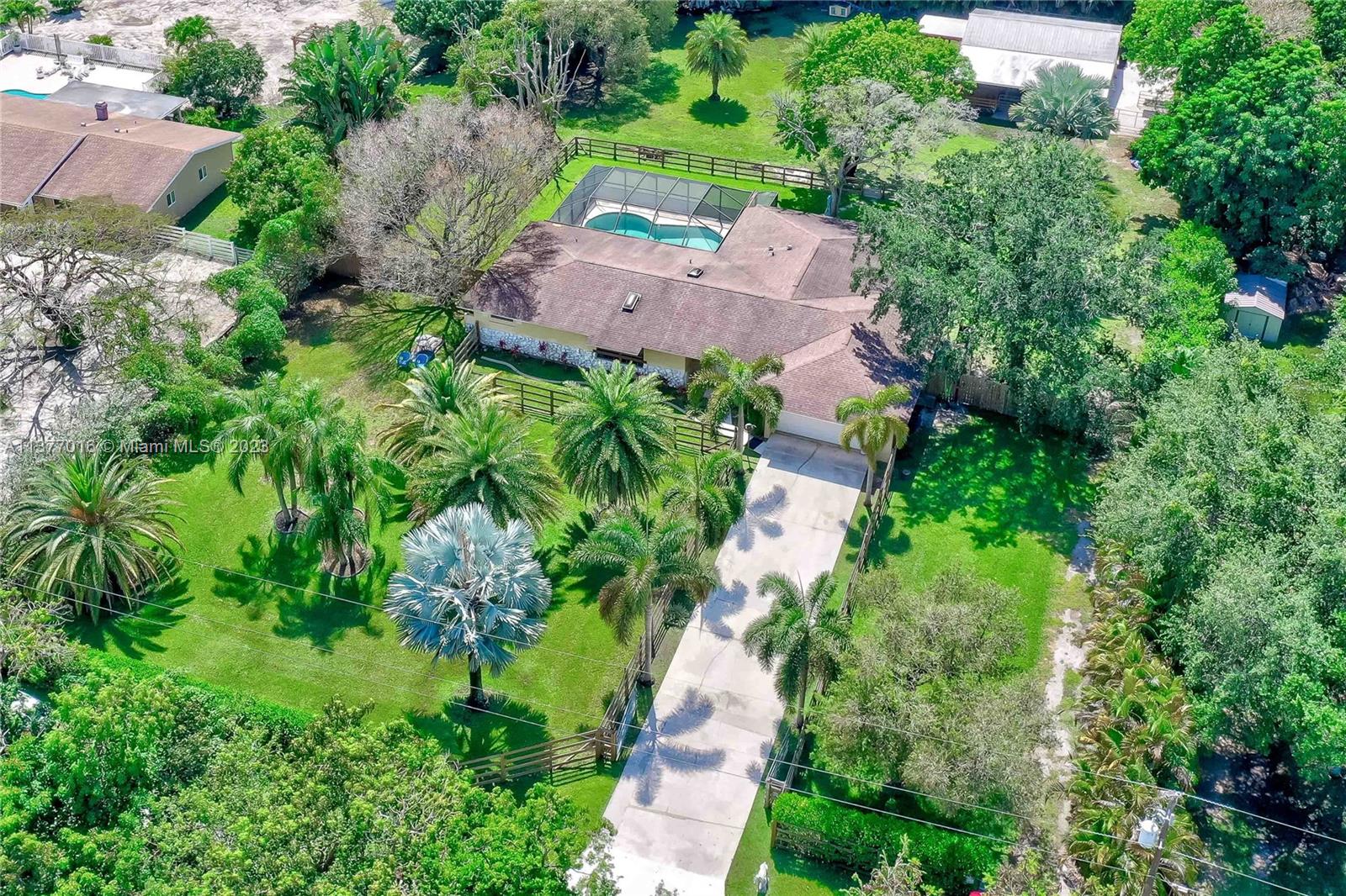 Residential for sale in Southwest Ranches, Florida, A11377016