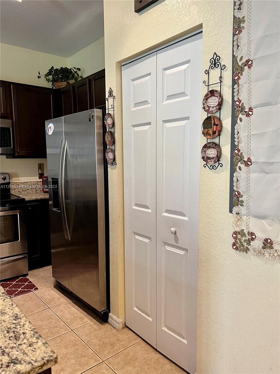 Kitchen Pantry