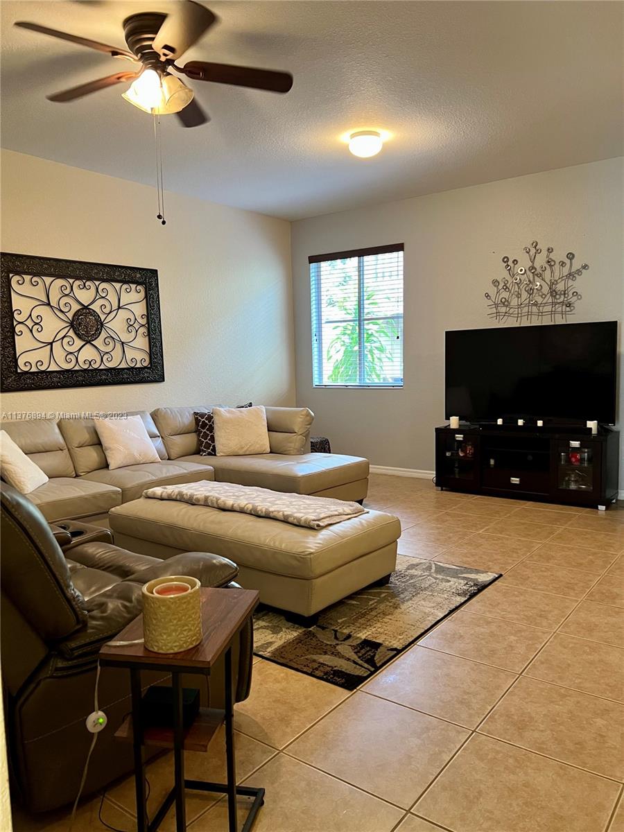 Ceiling fan in living room
