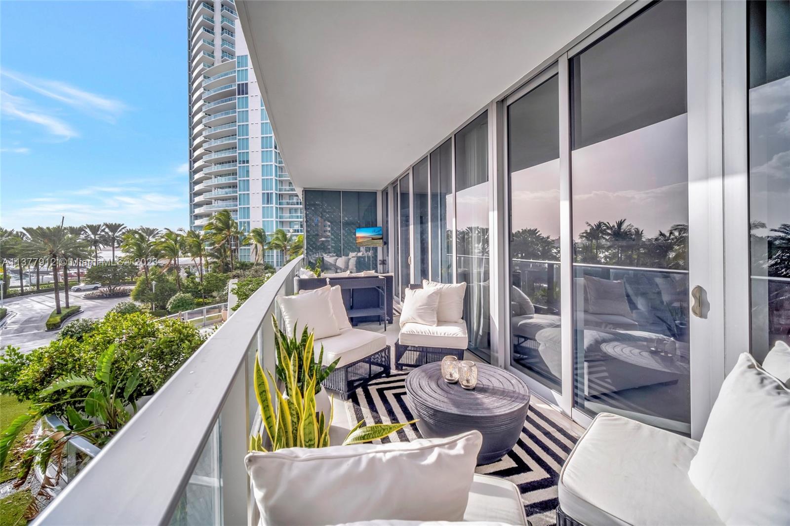 801 S Pointe Dr 302, Miami Beach, FL 33139