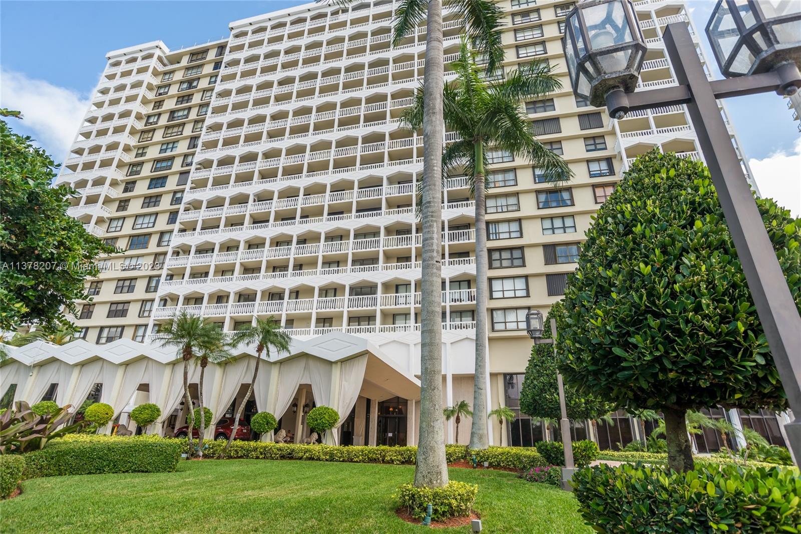 9801  Collins Ave #15H For Sale A11378207, FL