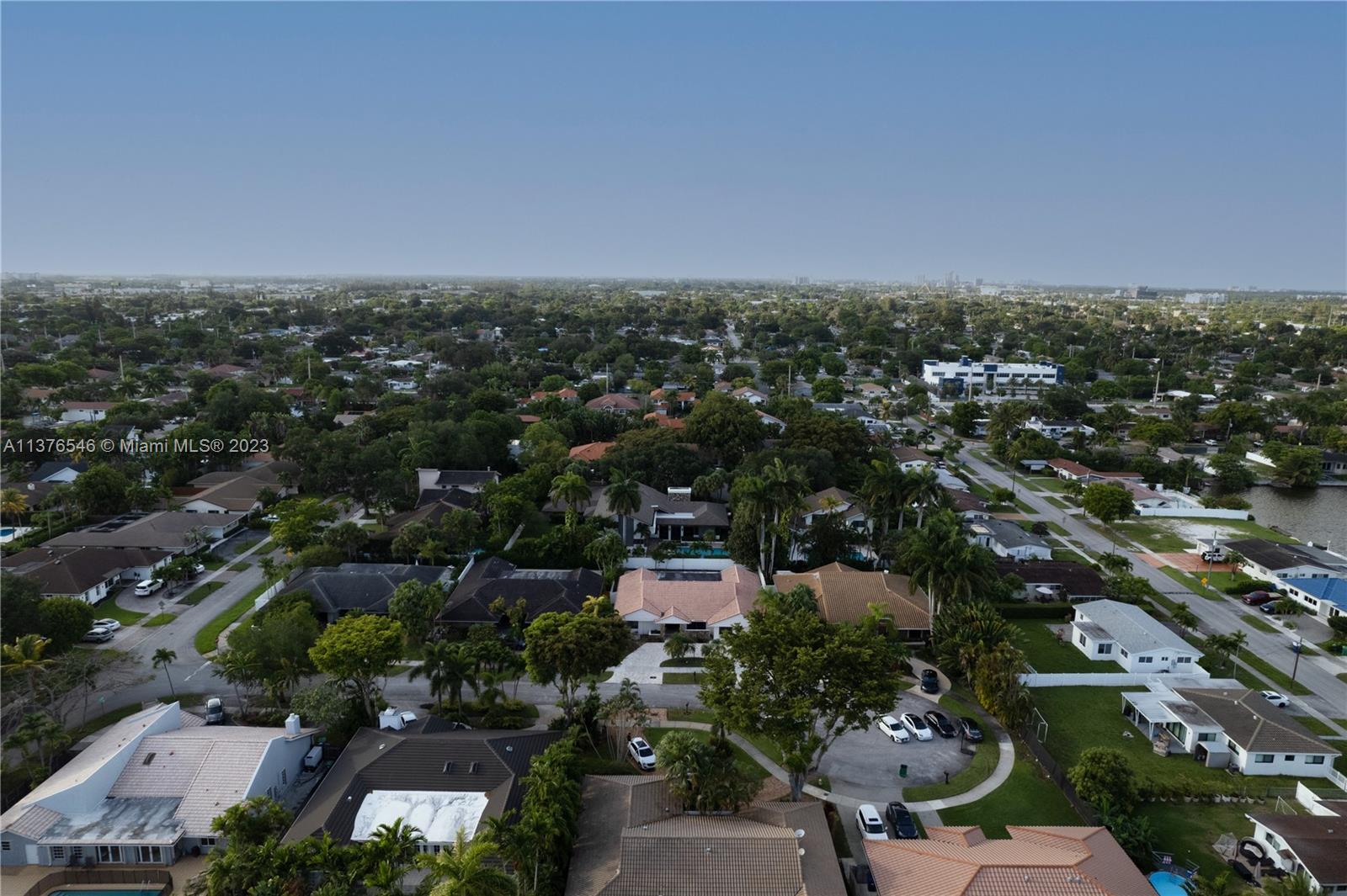 Photo 39 of 2363 NE 212th Ter in Miami - MLS A11376546