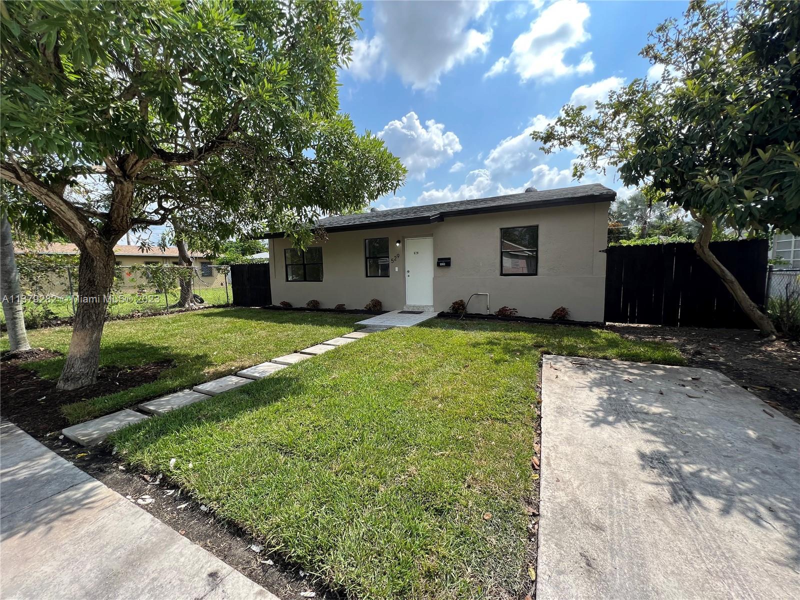 529 NW 8th Ave  For Sale A11379282, FL