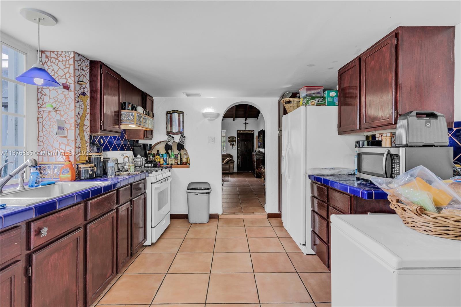Listing Photo 8