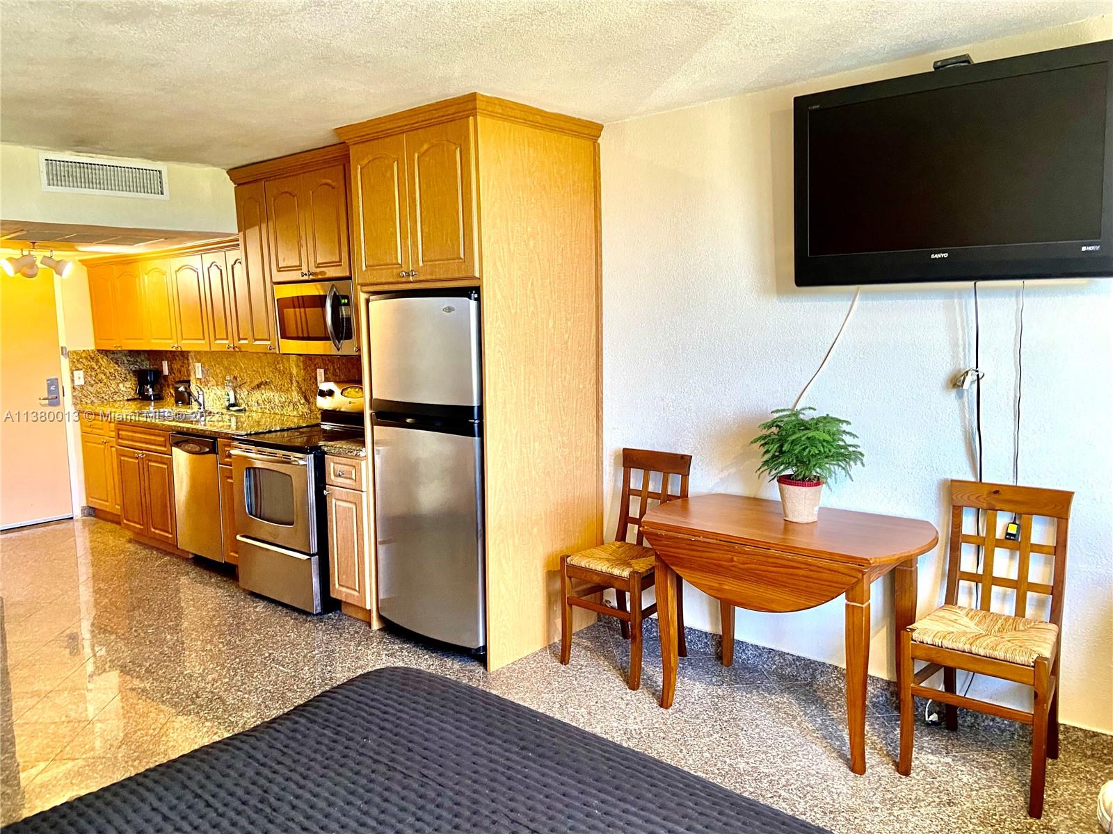 19201 E Collins Ave #441 For Sale A11380013, FL