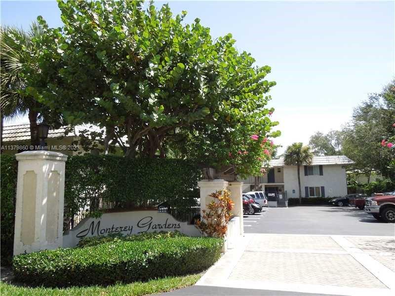 Exceptional 1 BR/ 1 BA fully tiled unit in wonderfully maintained and secure Pinecrest community of Monterey Gardens. Conveniently located across from Metrorail station. Close to Dadeland and UM.