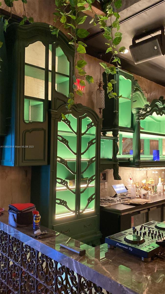 Confidential Washington Ave