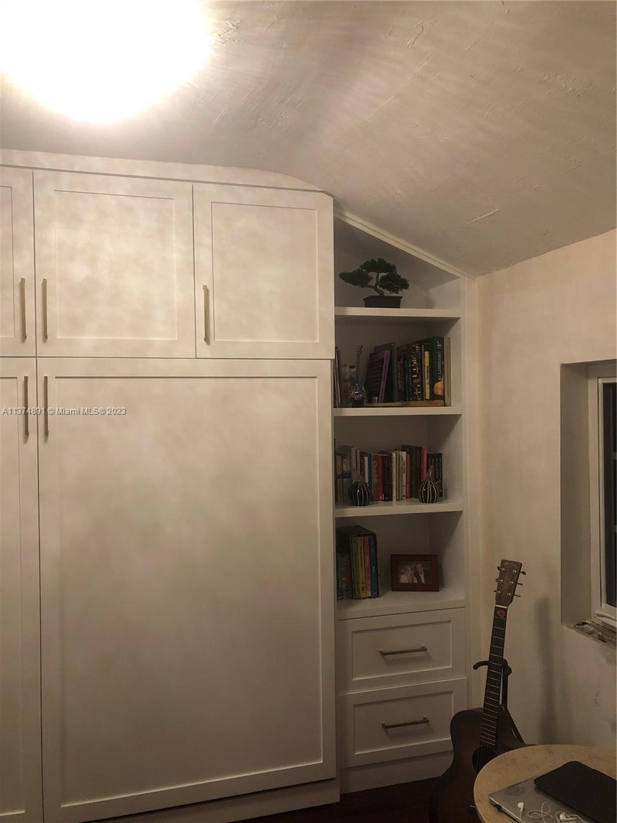 Listing Photo 11