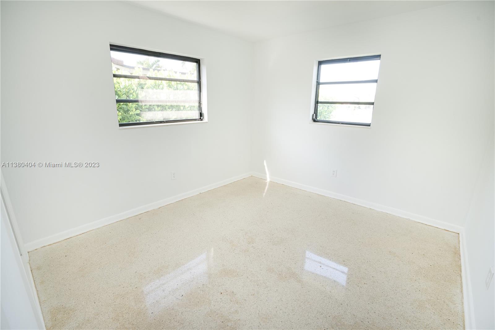 Listing Photo 24