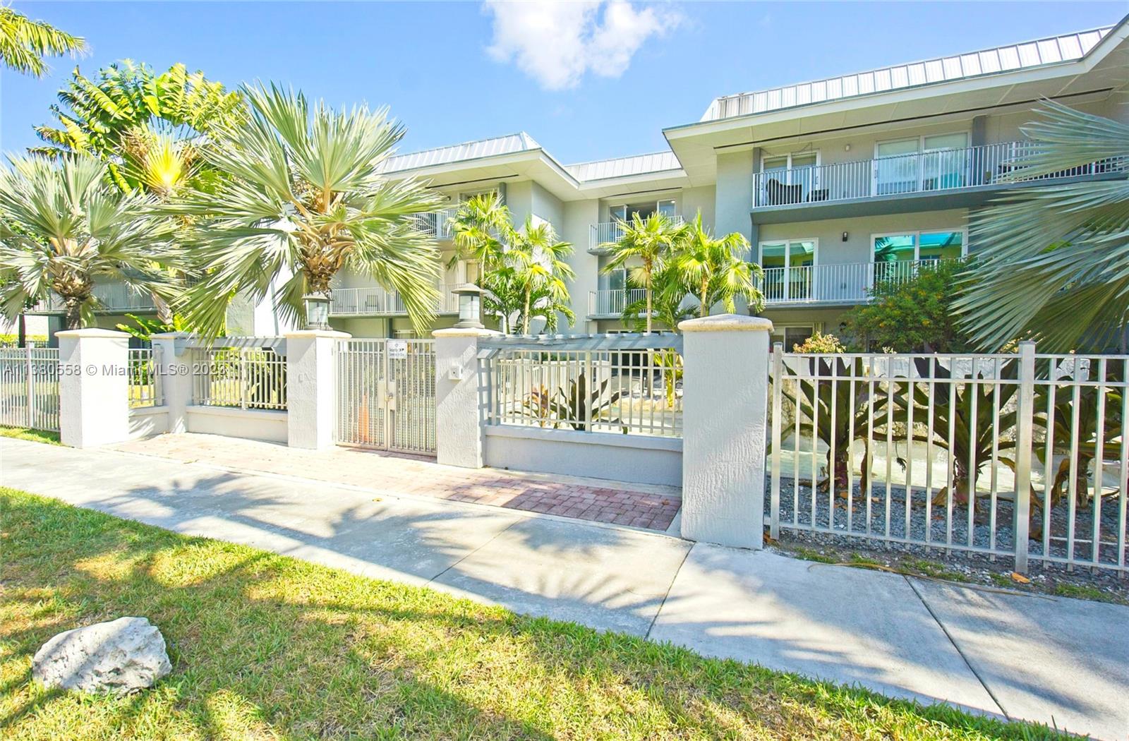 7401 SW 82 St #207S For Sale A11380558, FL