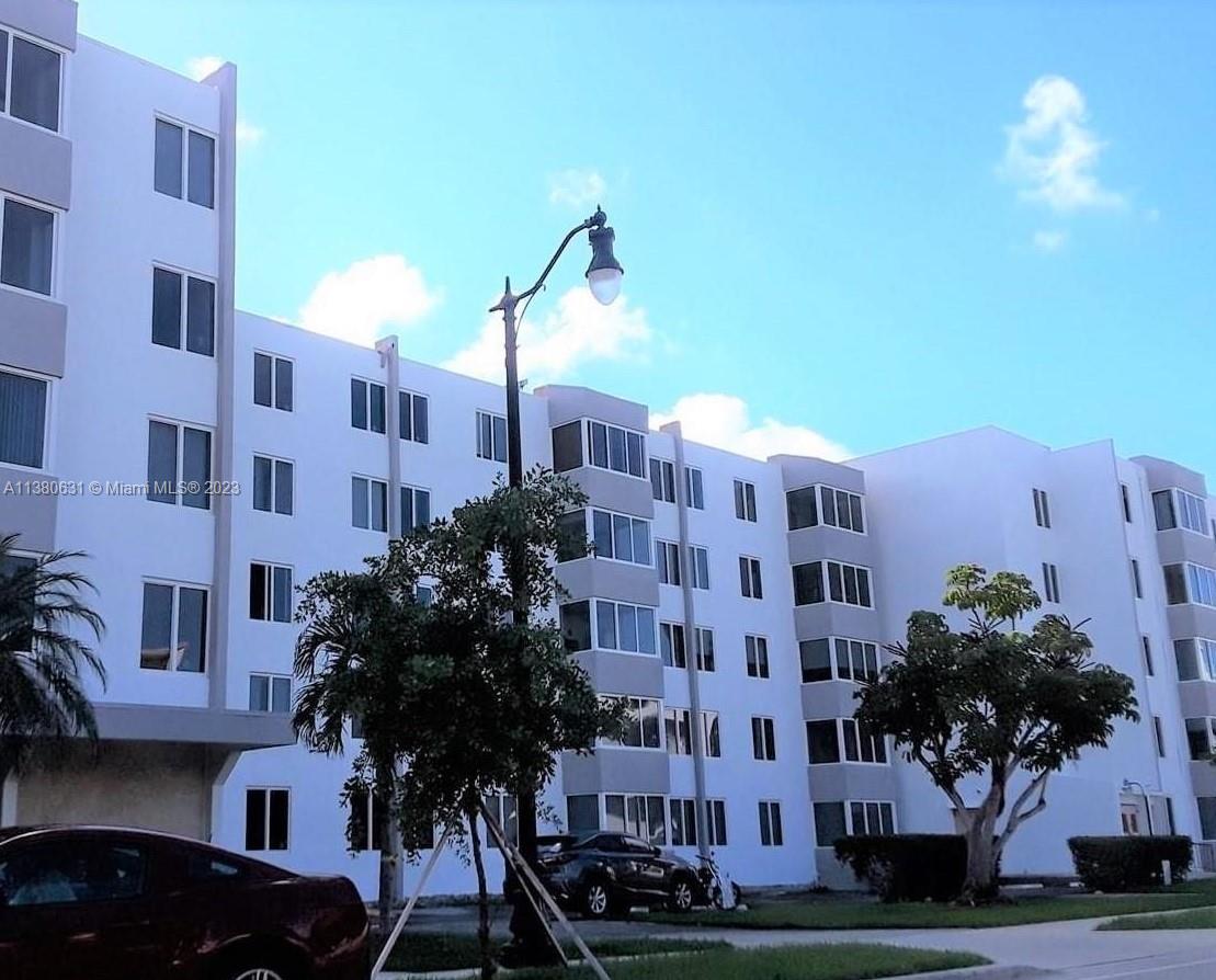 250 180th Dr 308, Sunny Isles Beach, FL 33160