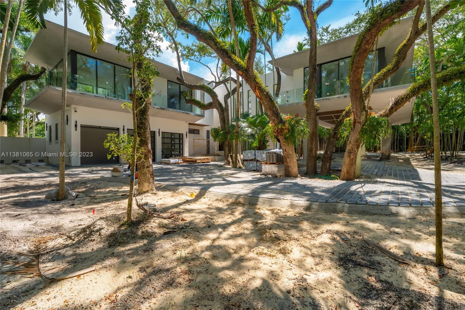 Listing Photo 18