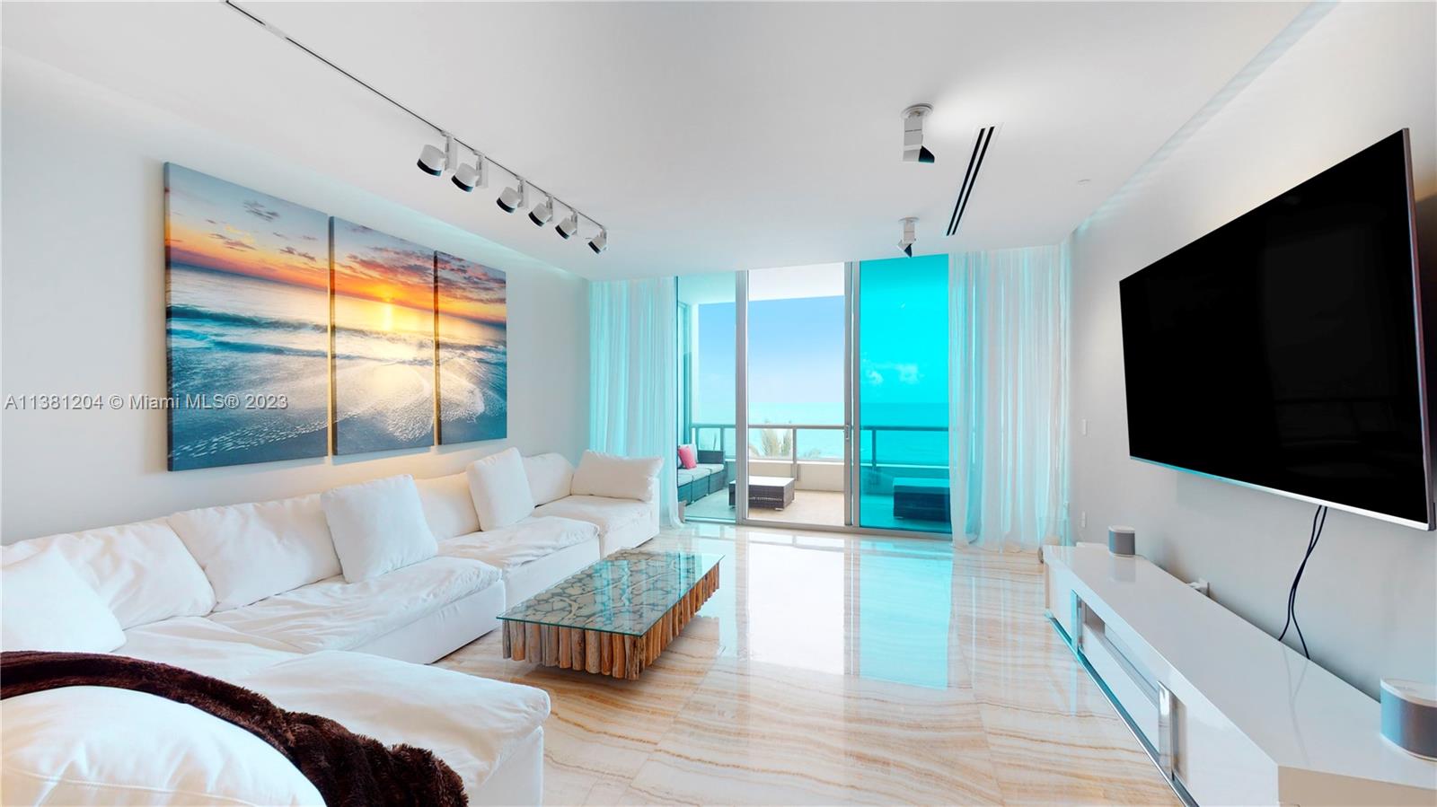 Condos for Sale at Carillon South Tower