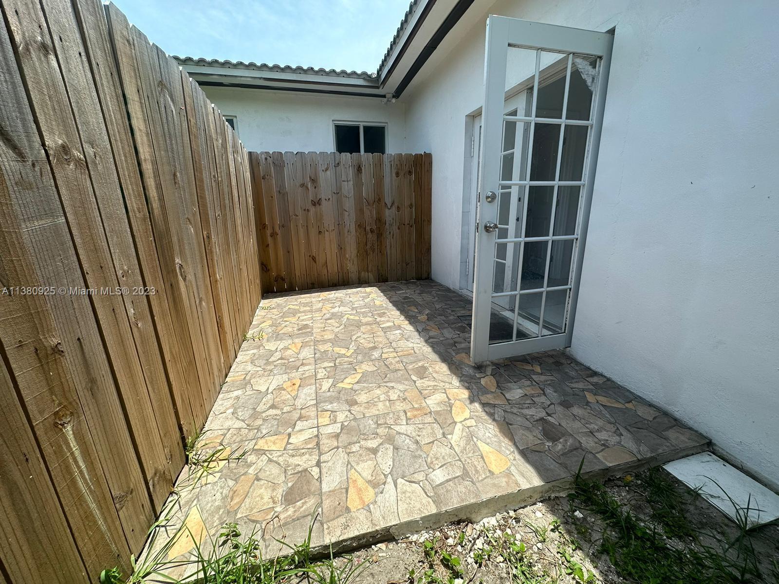 1635  Hollywood Bvd #B For Sale A11380925, FL