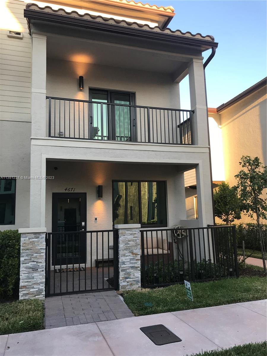 Downtown Doral Townhomes