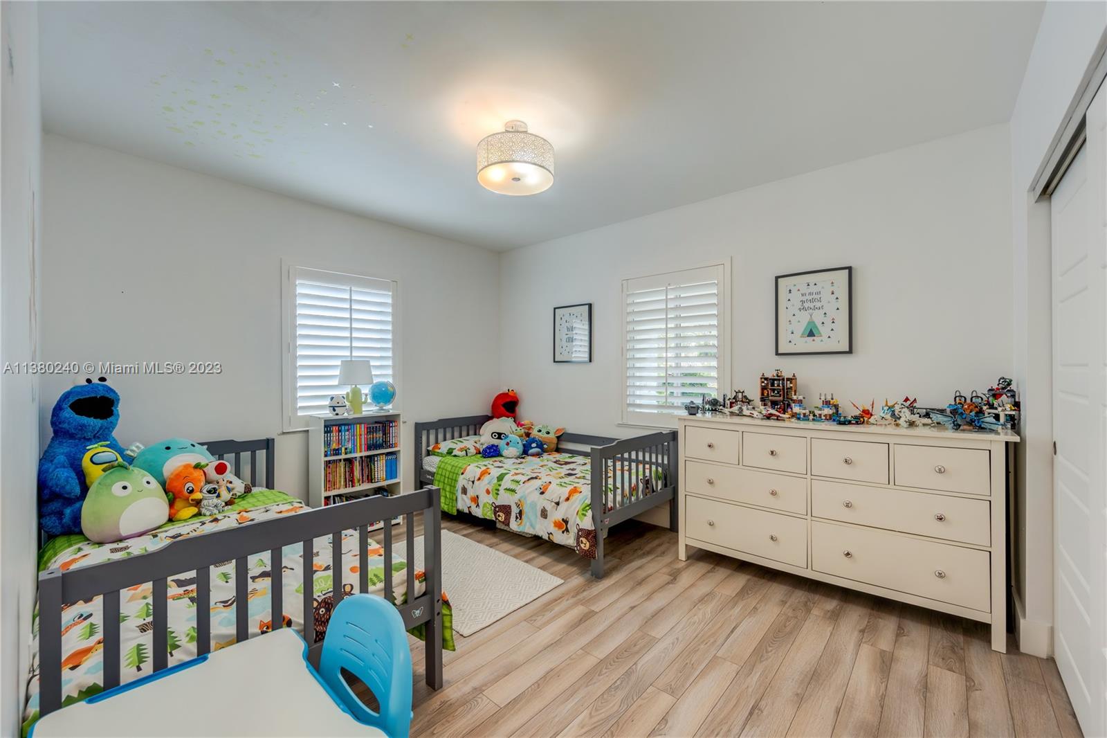 Listing Photo 17
