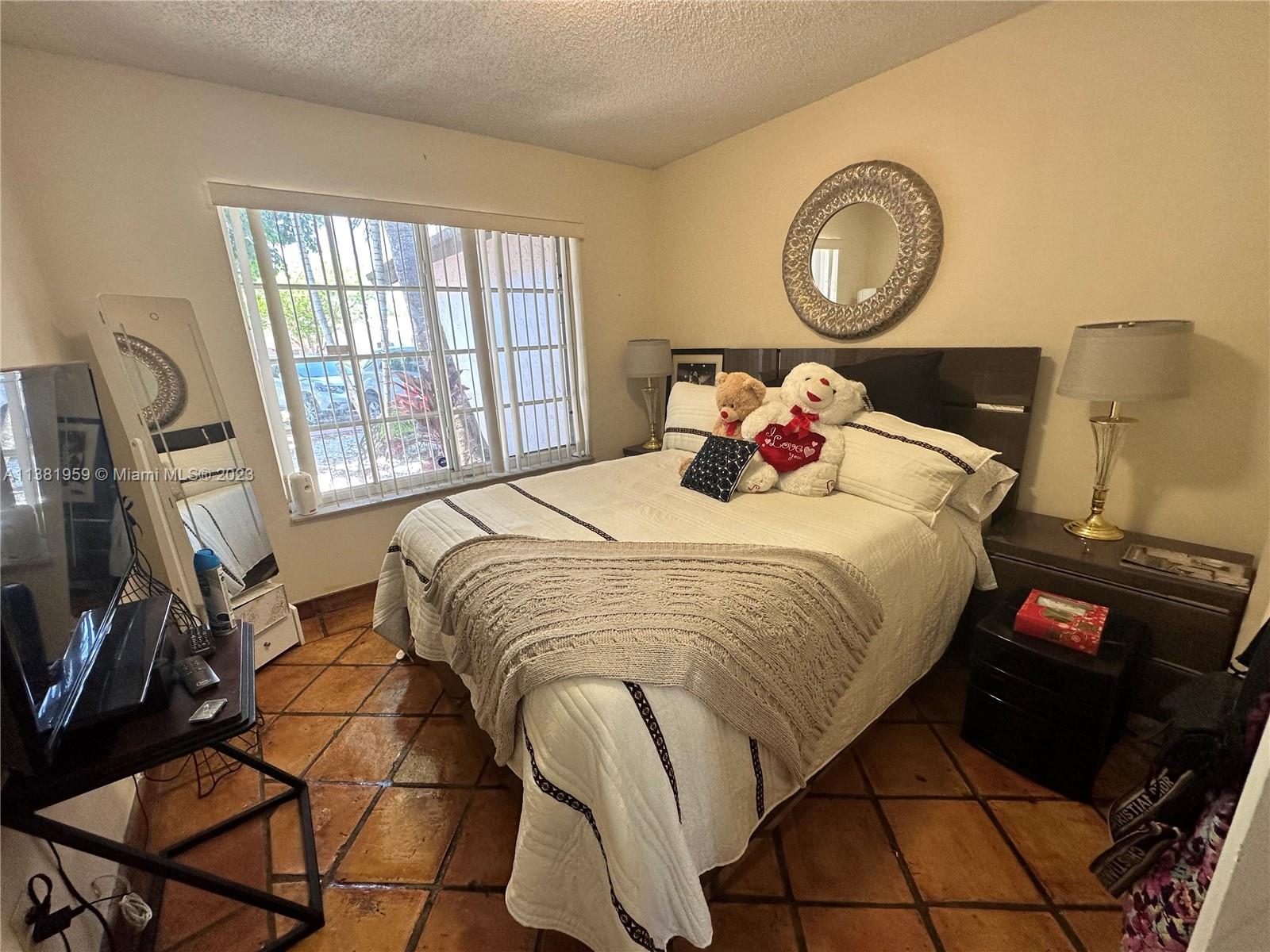 Listing Photo 16