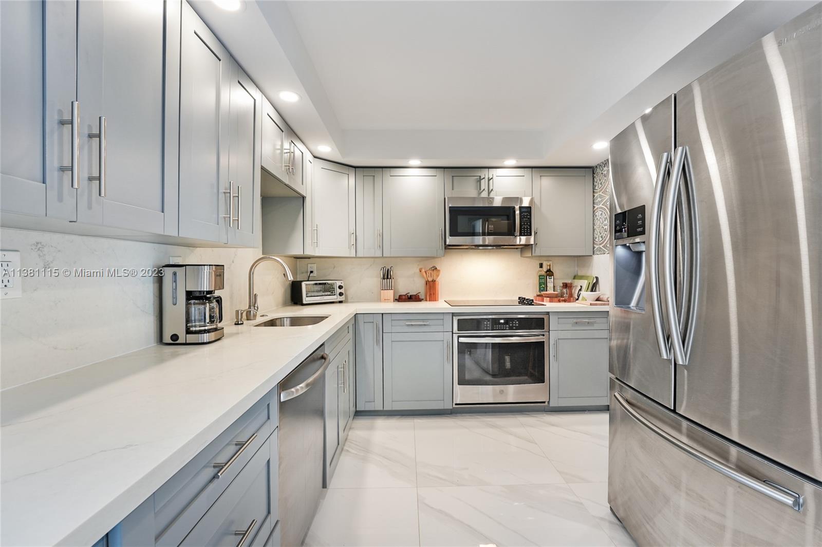 1665  Bay Rd #417 For Sale A11381115, FL