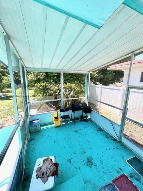 Listing Photo 14