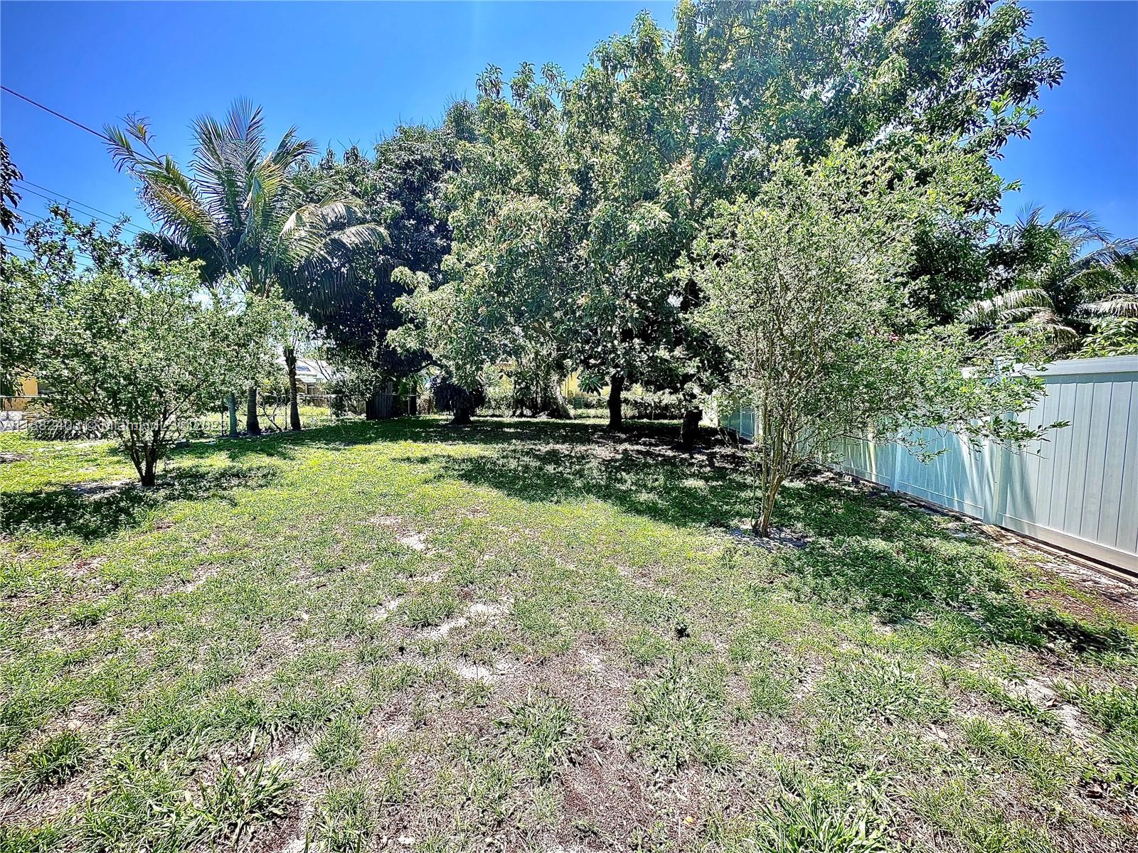 Listing Photo 22