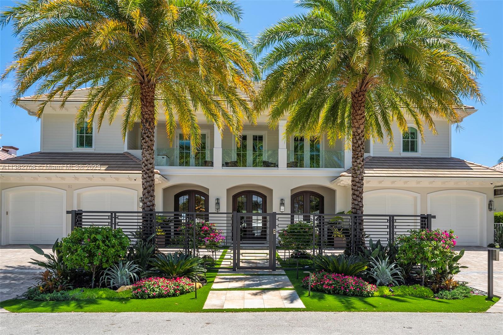 52  Royal Palm Dr  For Sale A11382708, FL