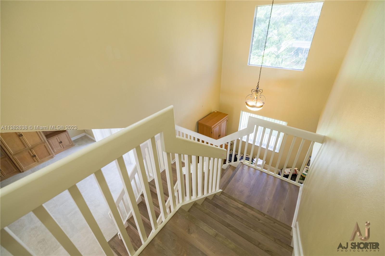 Listing Photo 9