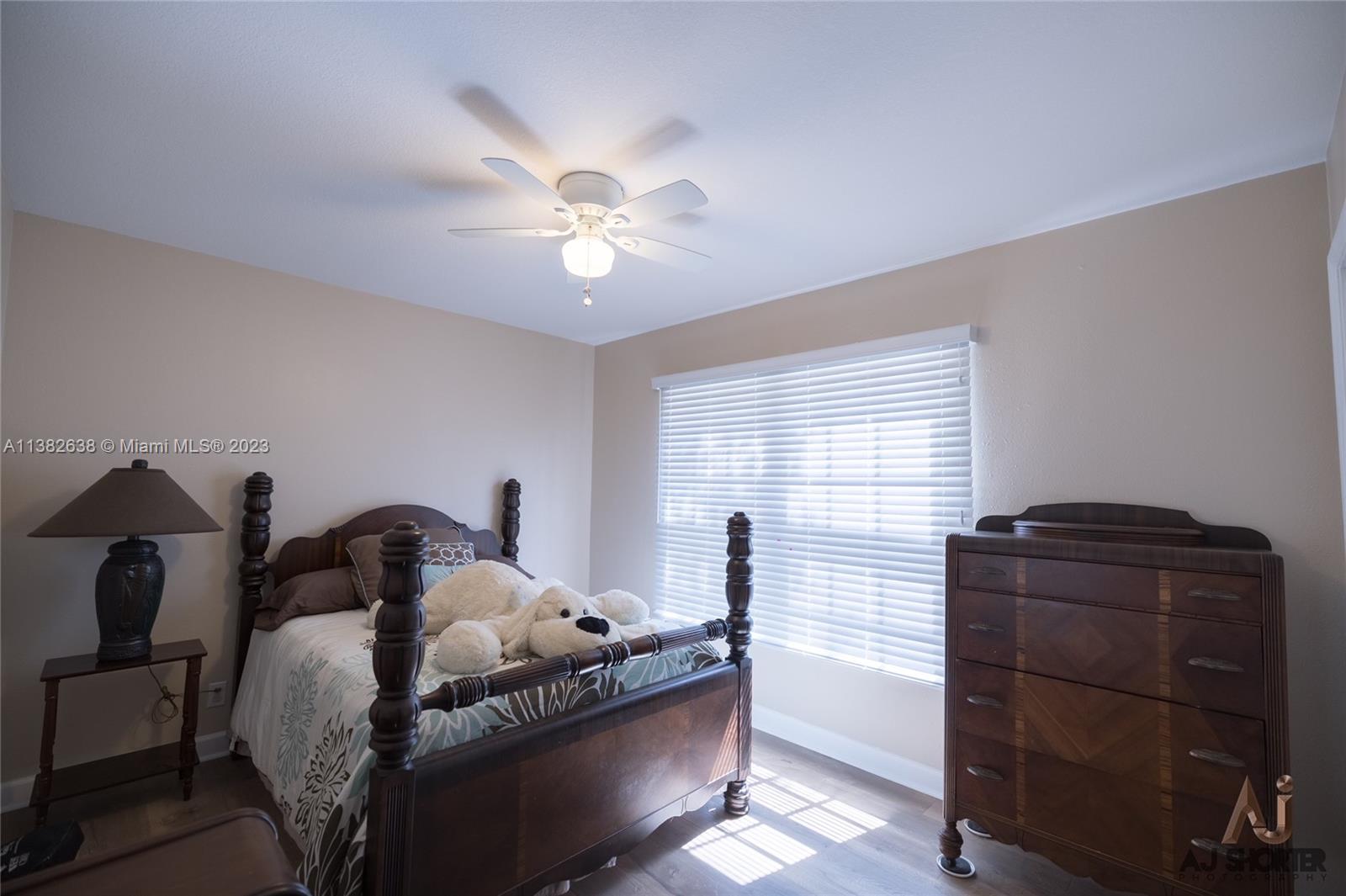 Listing Photo 15