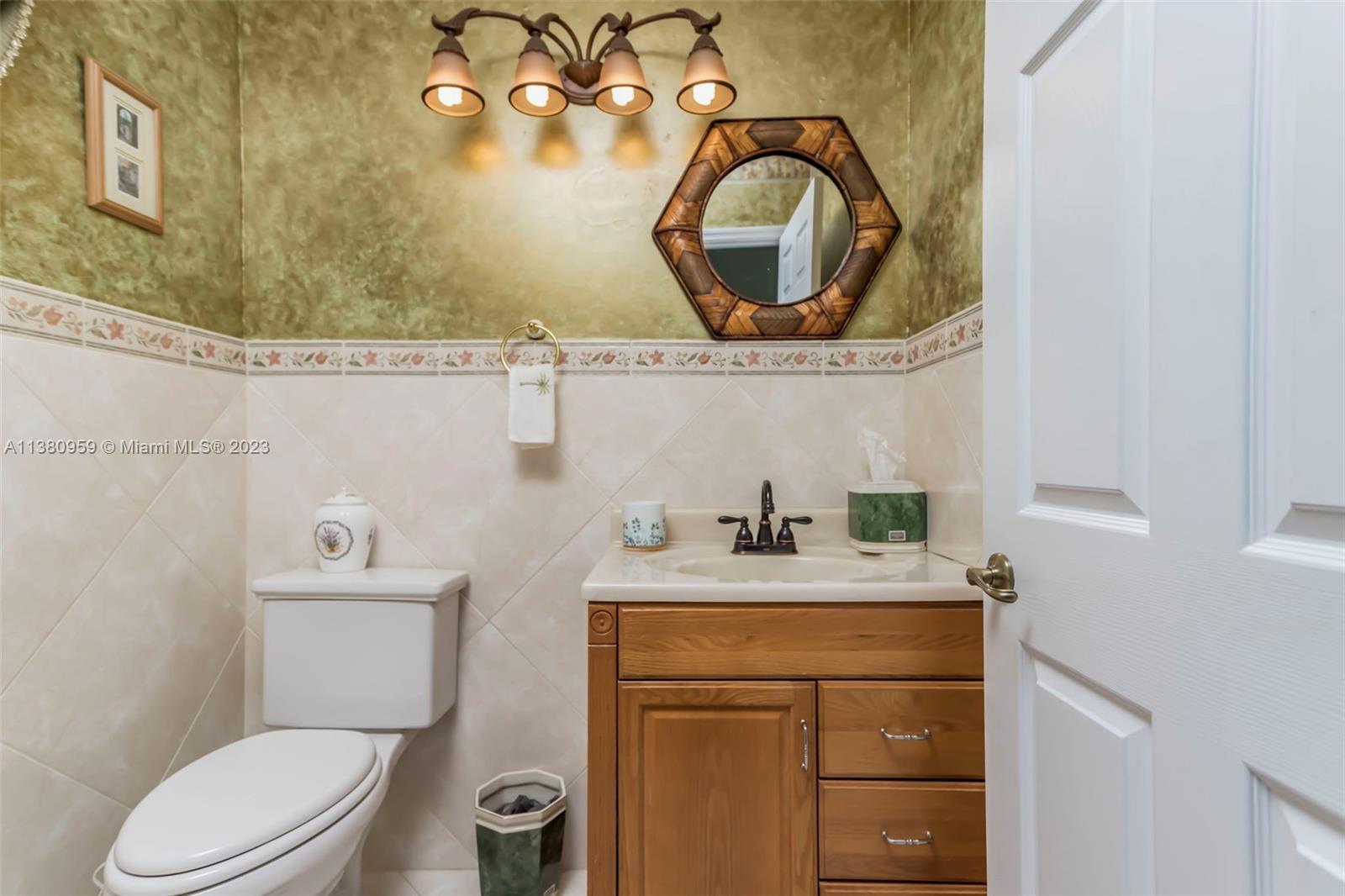 Listing Photo 18