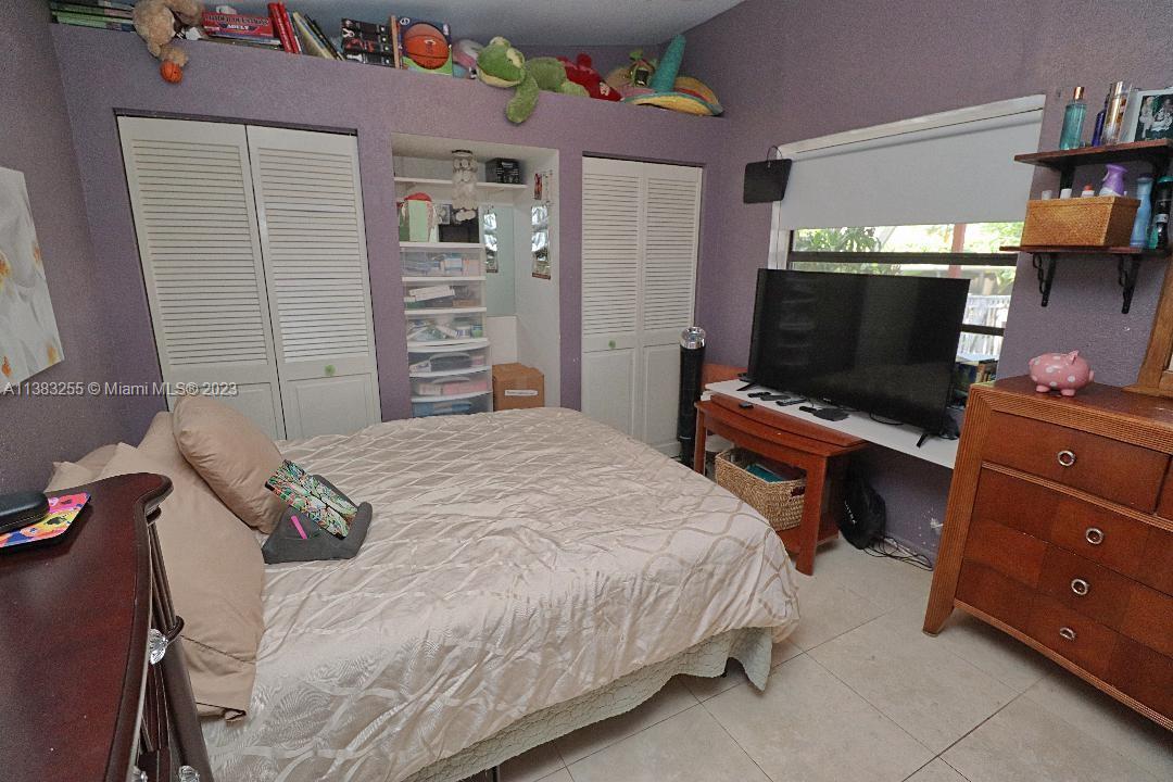Listing Photo 14