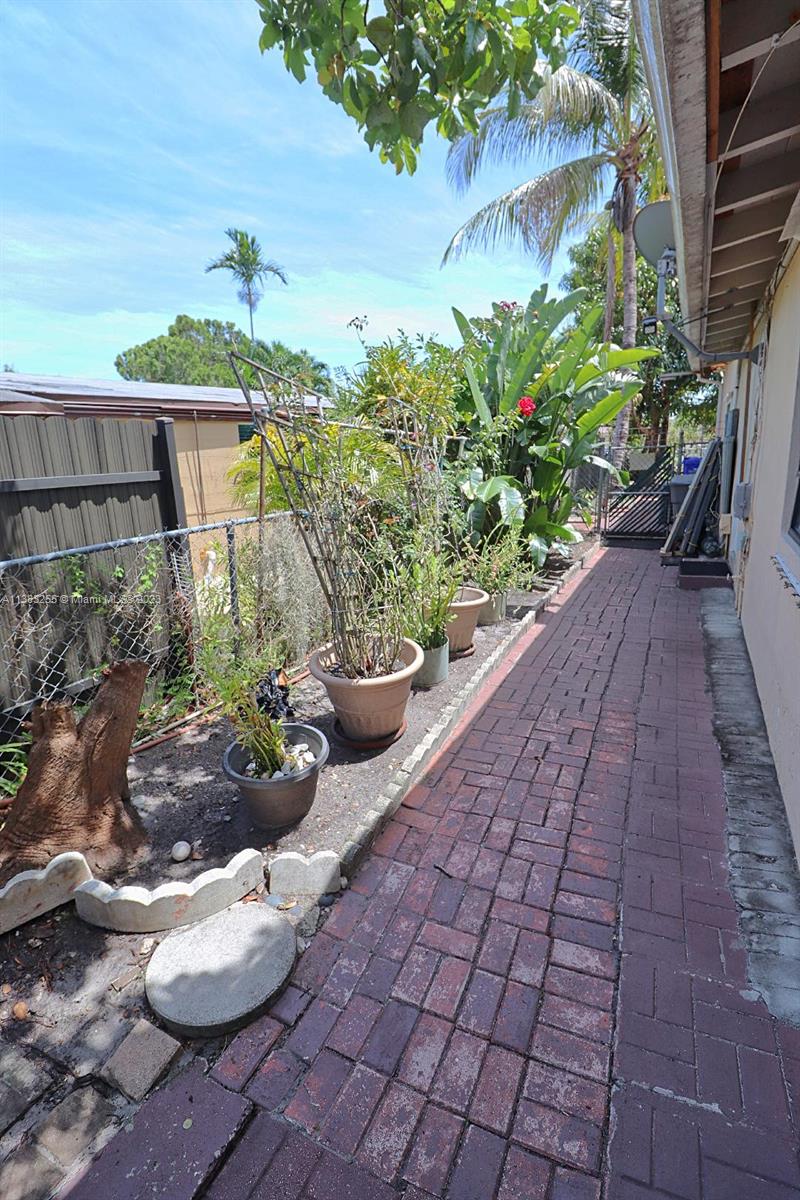 Listing Photo 28