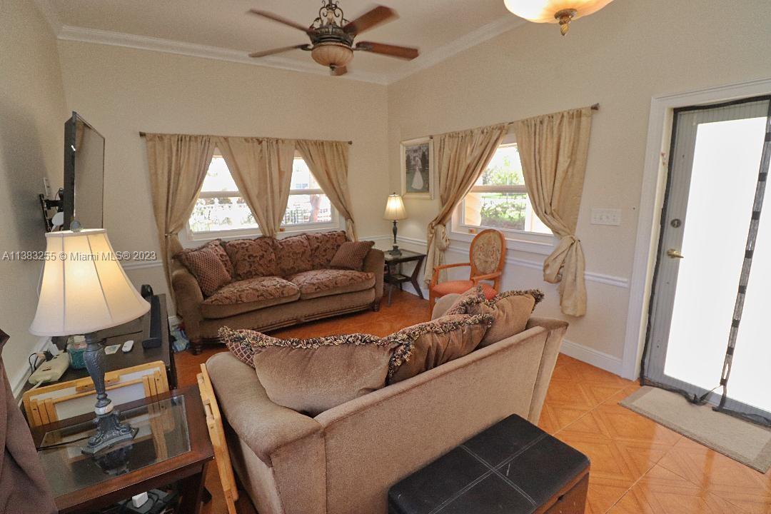 Listing Photo 6