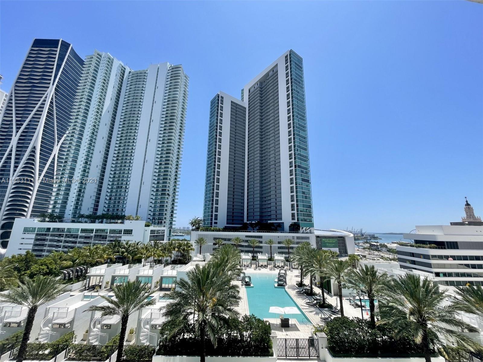 851 NE 1st Ave 1005, Miami, FL 33132