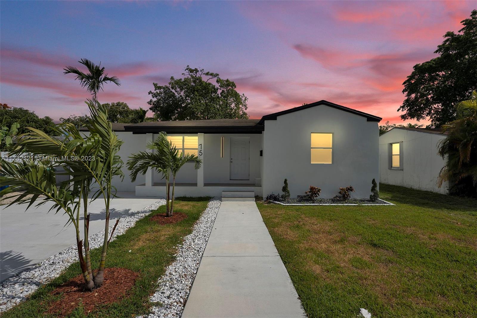 75 NW 117th St, Miami, FL 33168