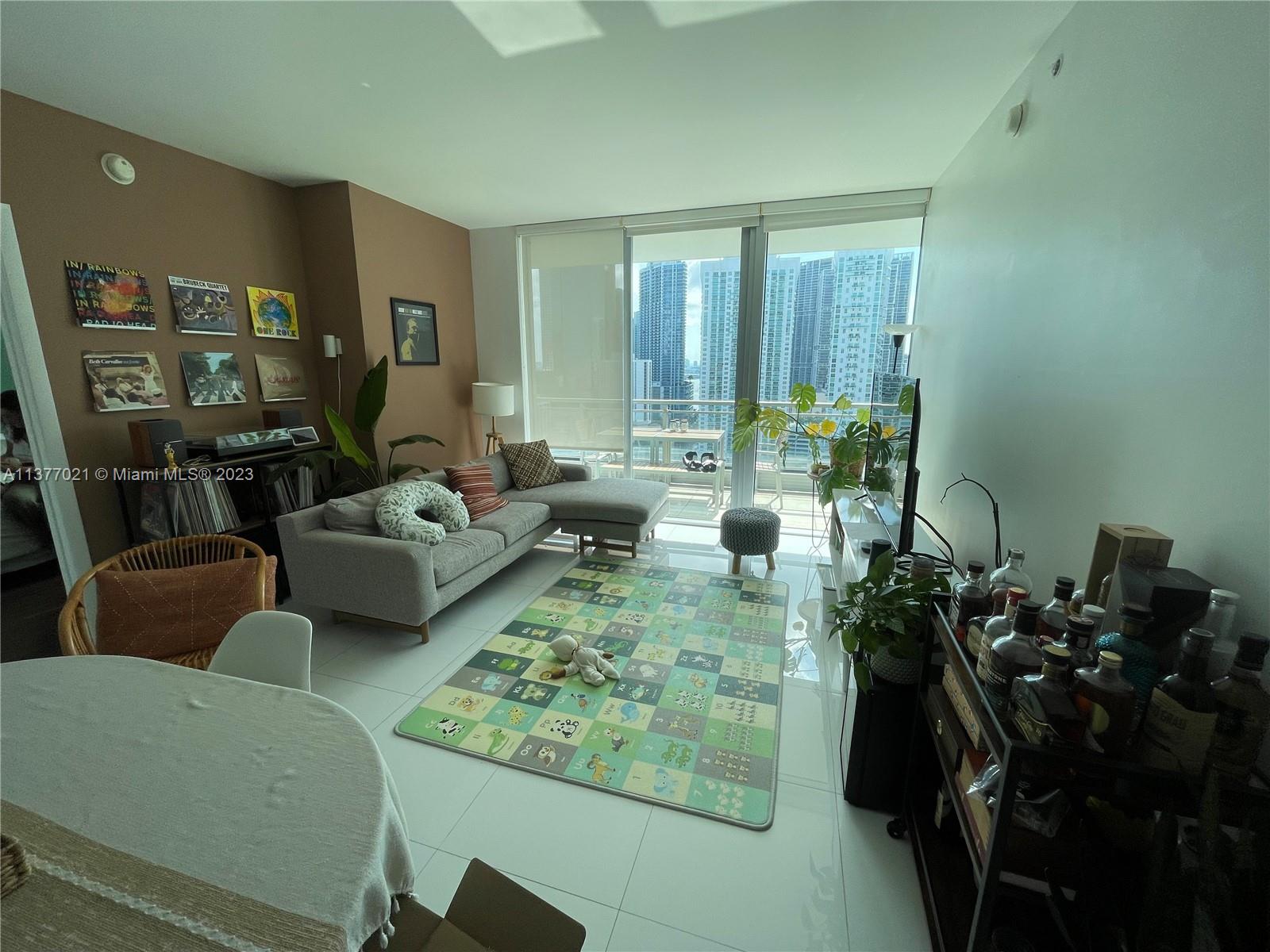 92 SW 3rd St 2612, Miami, FL 33130