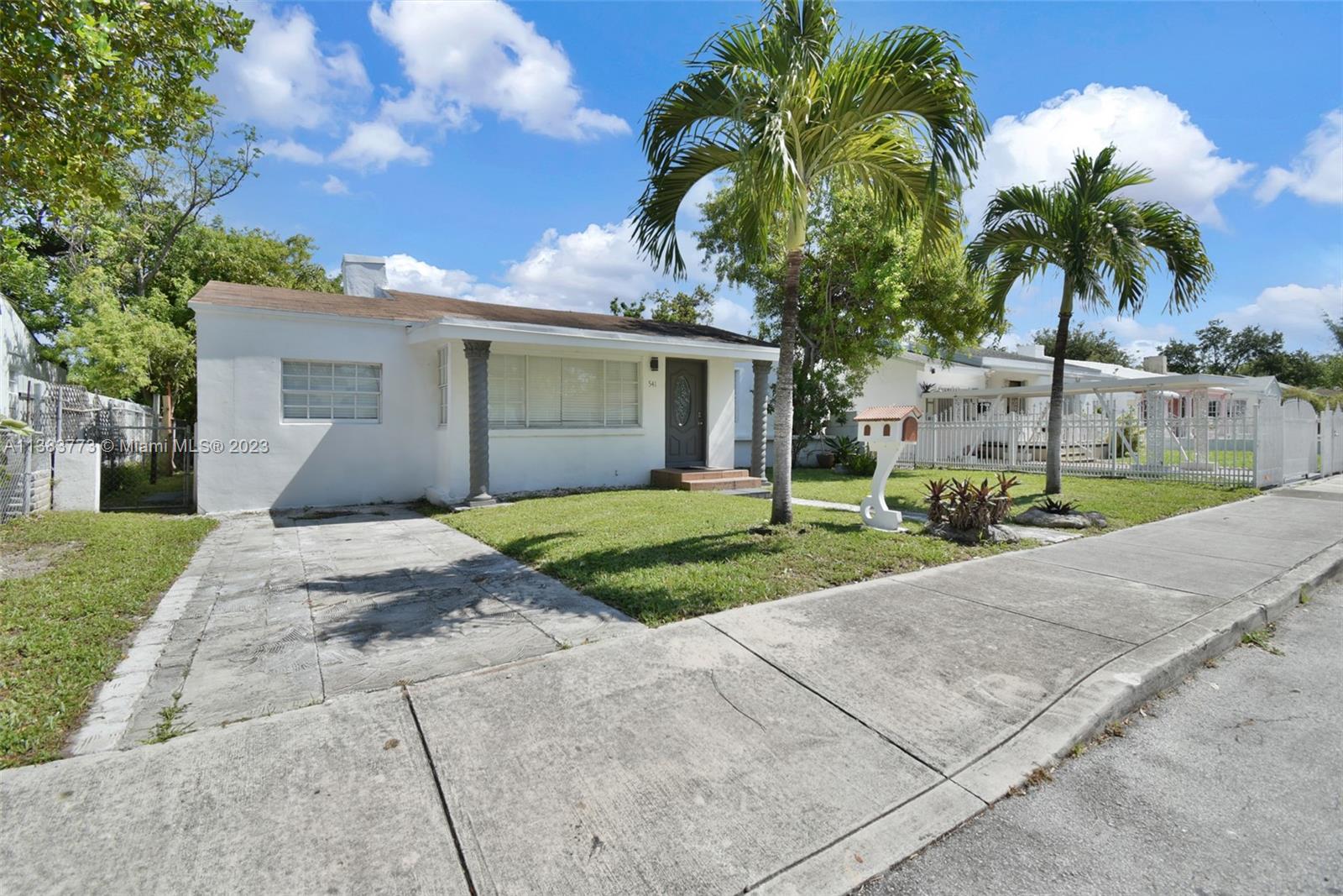 Listing Photo 9