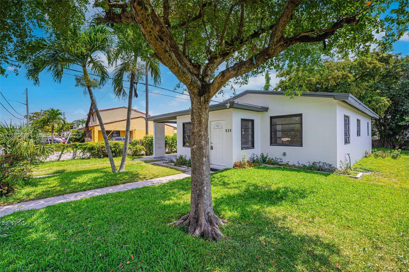 930 NW 24th Ave  For Sale A11383679, FL
