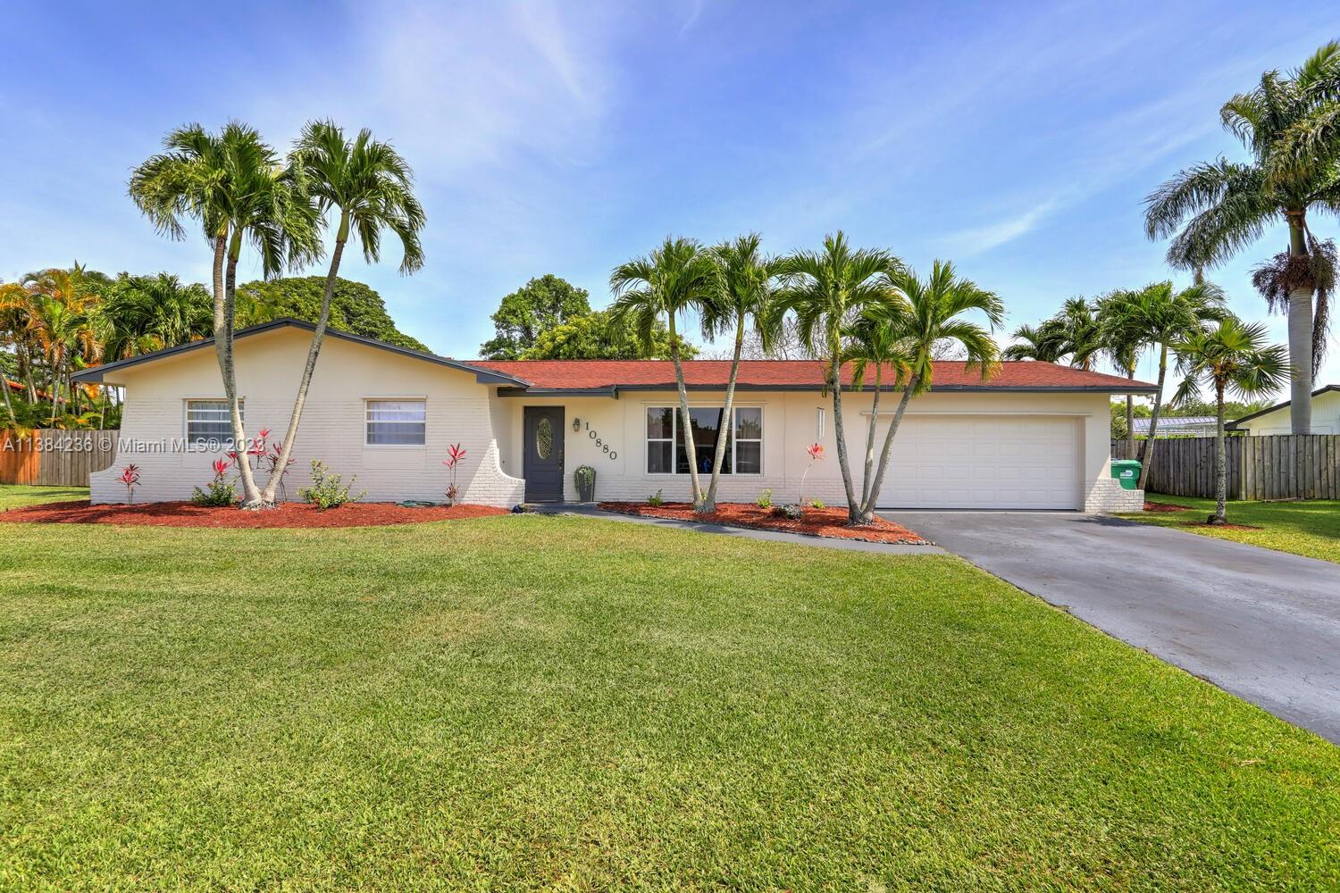 10880 SW 125th St  For Sale A11384236, FL