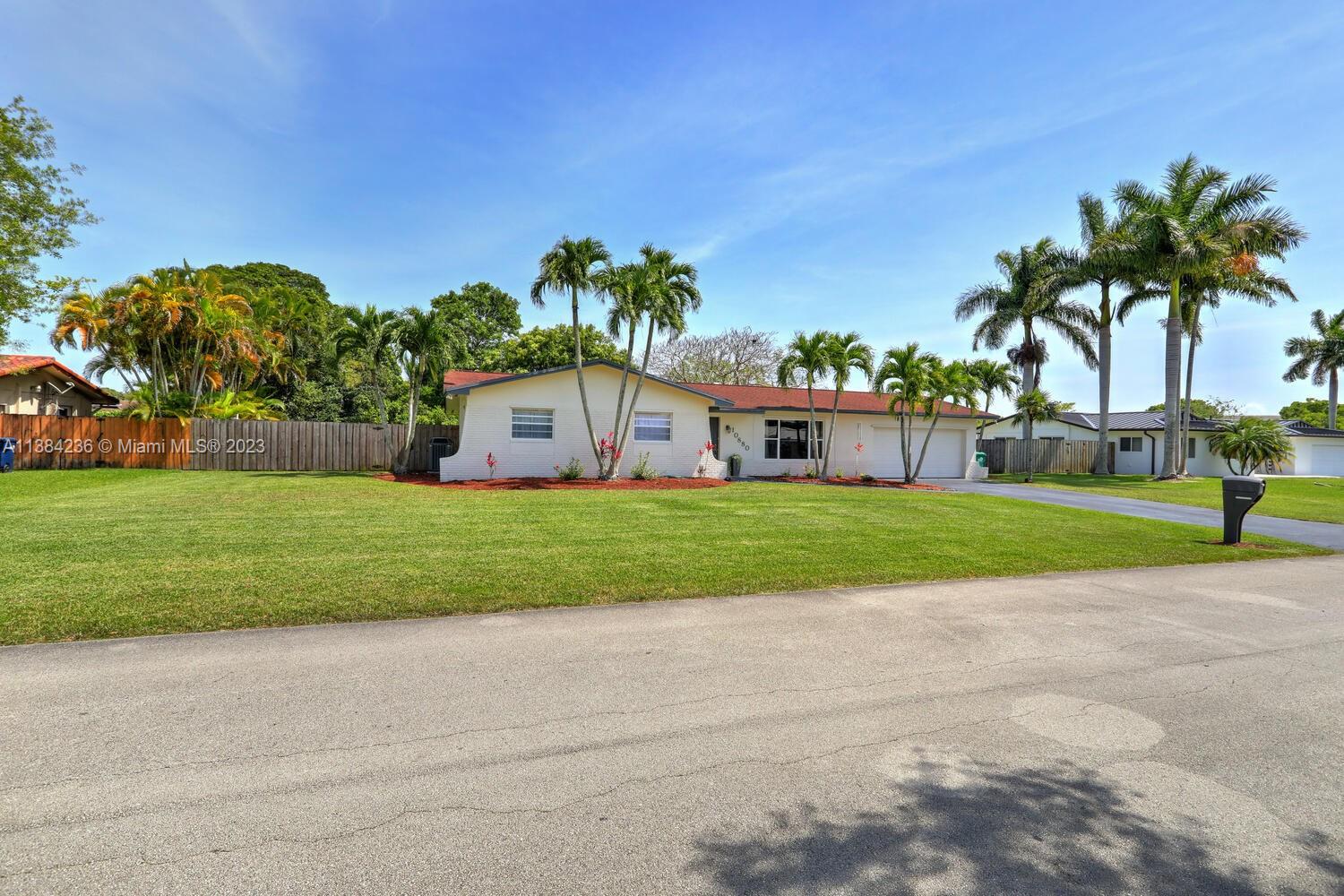 Listing Photo 8