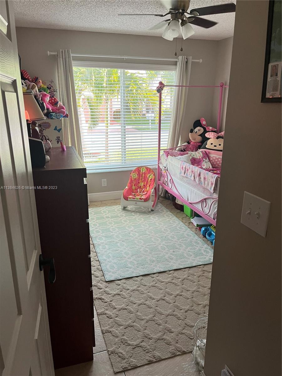 Listing Photo 14