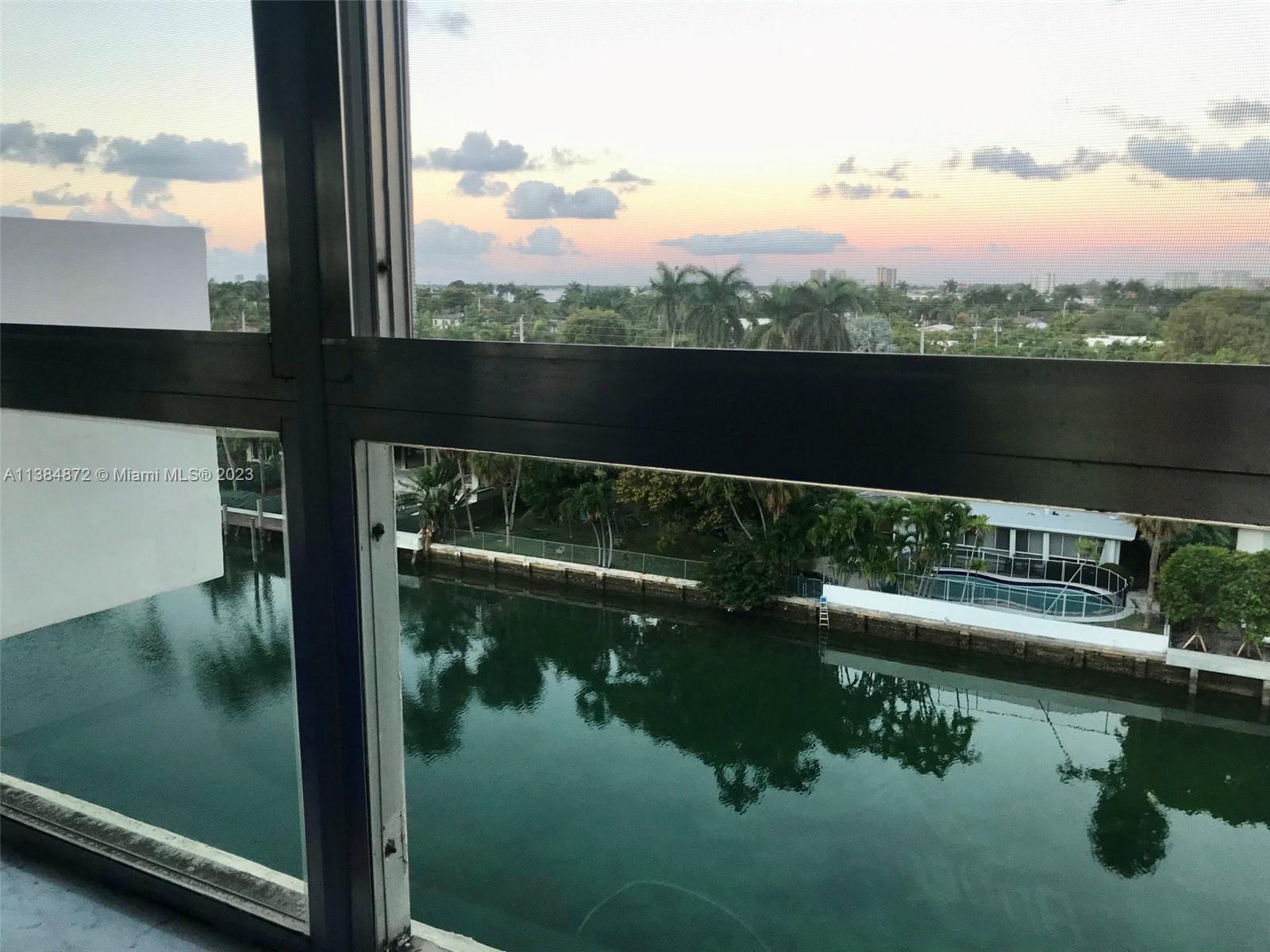 9800 W Bay Harbor Dr #702 For Sale A11384872, FL