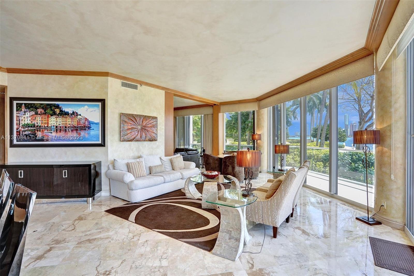 2600 Island Blvd 101, Aventura, FL 33160