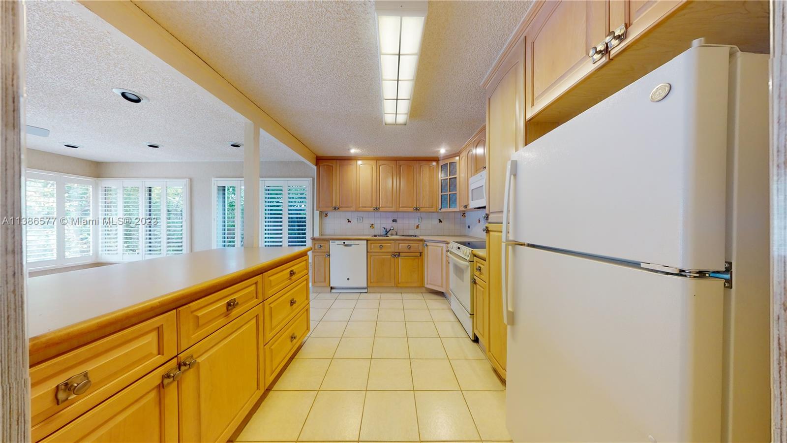 Listing Photo 9